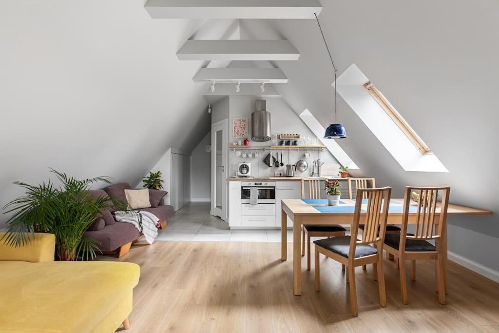Urokliwy Na Poddaszu W Gdansku Apartment Danzig